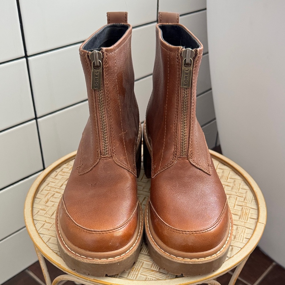 Sorel Chestnut Leather Zip Boots